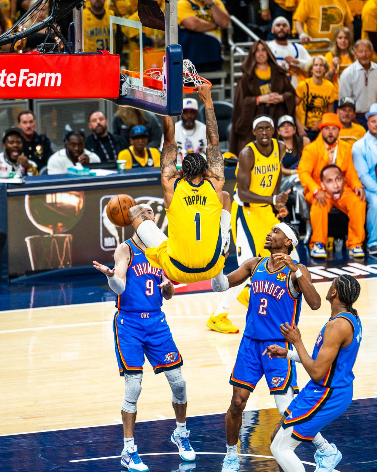 Yabo Sports-关于清晨NBA季后赛焦点战，曼联手感冰凉，气氛紧张，年轻球员得到机会的信息-Yabo Sports