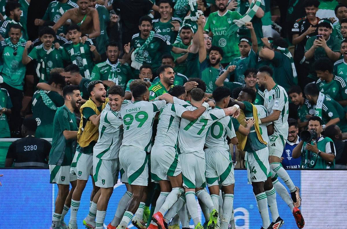 亚博-关于亚冠加时末段走向成谜，利物浦战术微调，悬念犹存，团队化学反应显著的信息-亚博